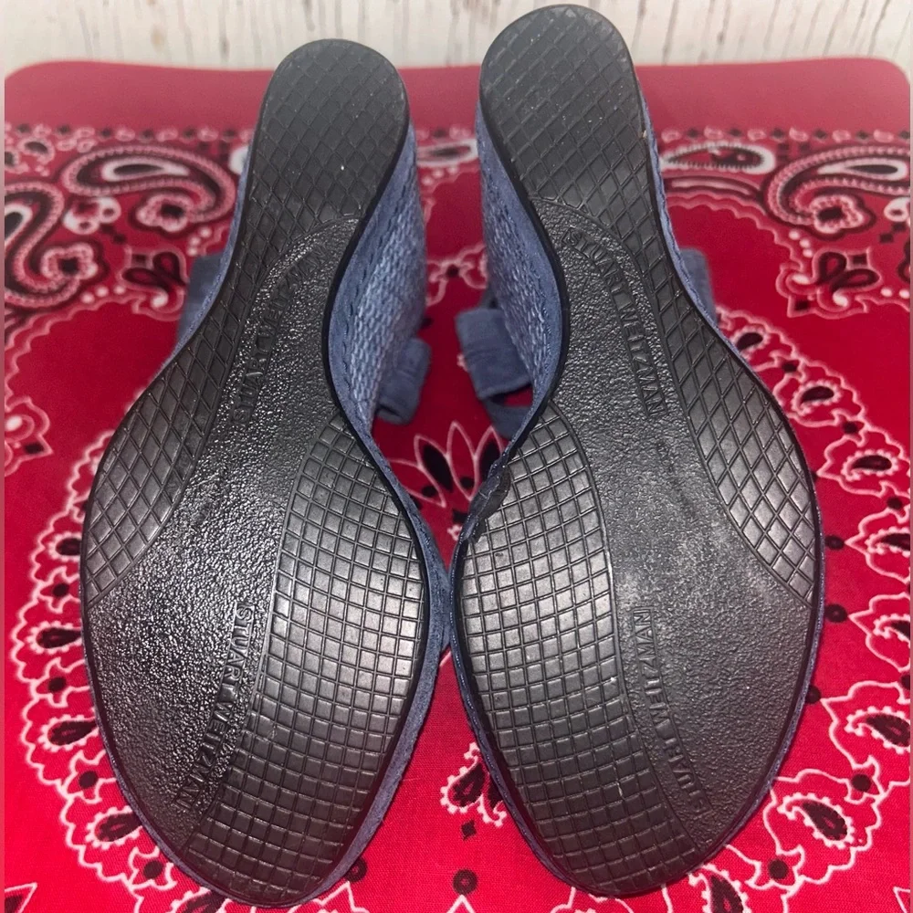 💙💙STUART WEITZMAN ELEVATE BLUE SUEDE WEDGE SANDALS💙